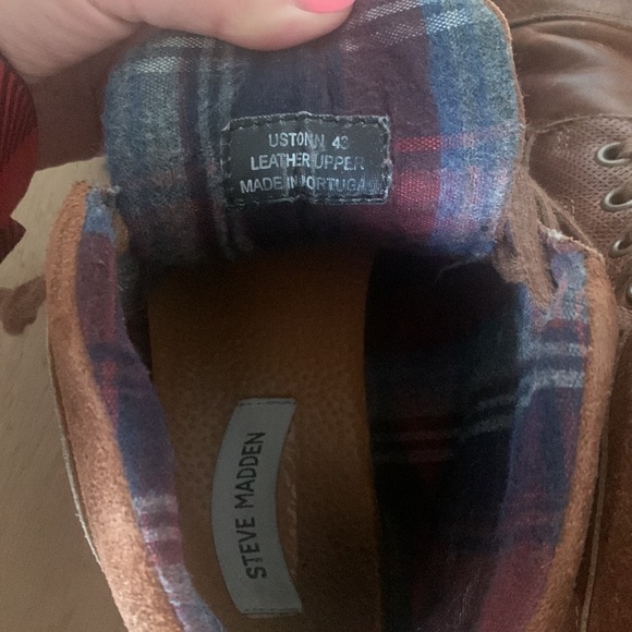 STEVE MADDEN Leather Boots - Picture 5 of 7